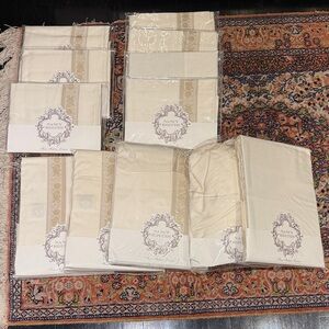 Luxurious Cream Duvet and Sheet Set